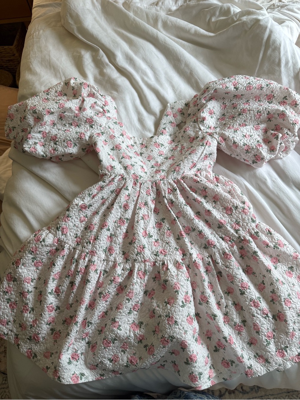 White Floral Puff-Sleeve Dress